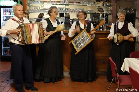 Slavnostna podelitev priznanj in cvetja diamantnim in zlatim parom  (5)